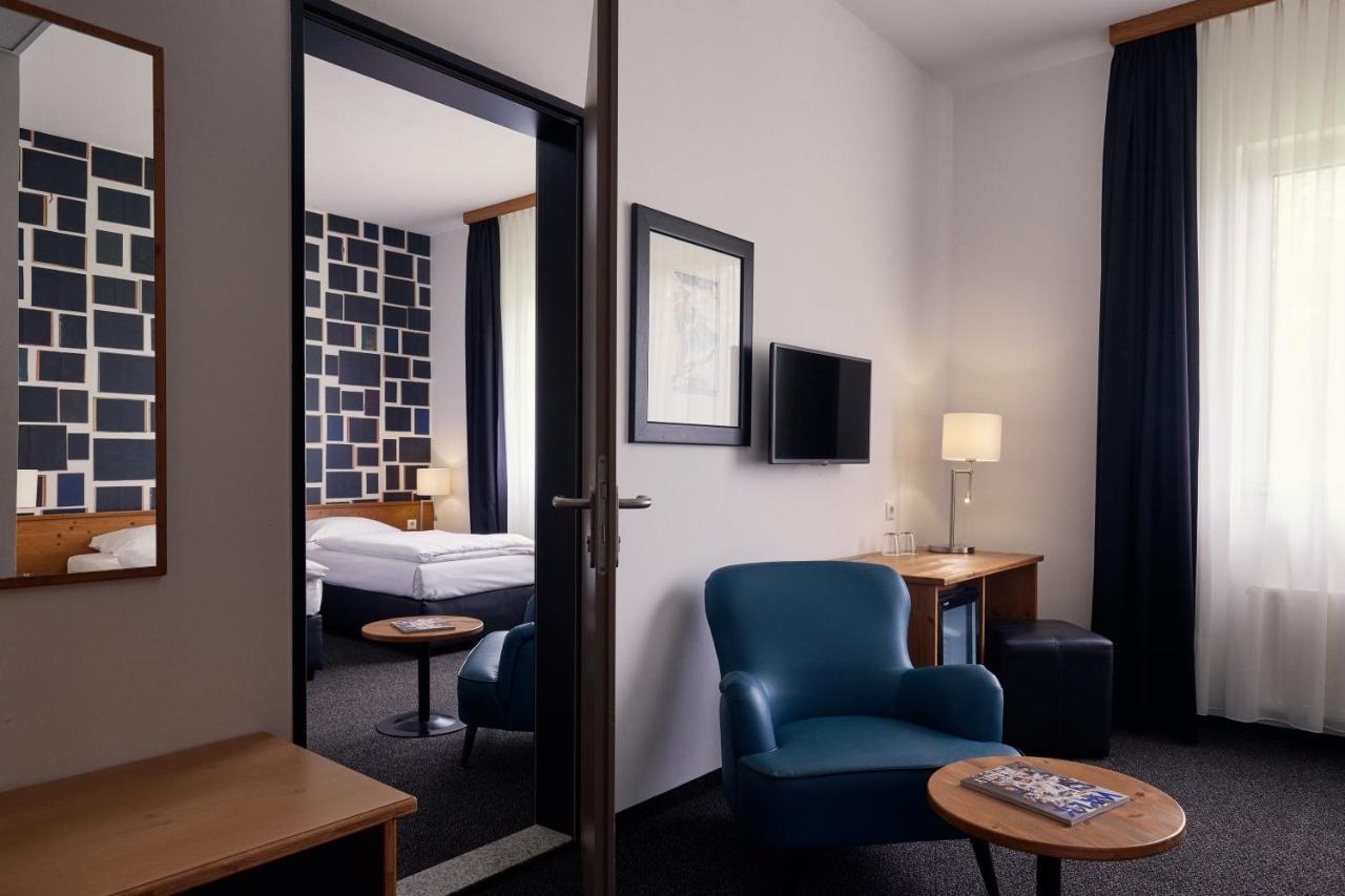 Hotel Hamburg-Wittenburg Van Der Valk מראה חיצוני תמונה