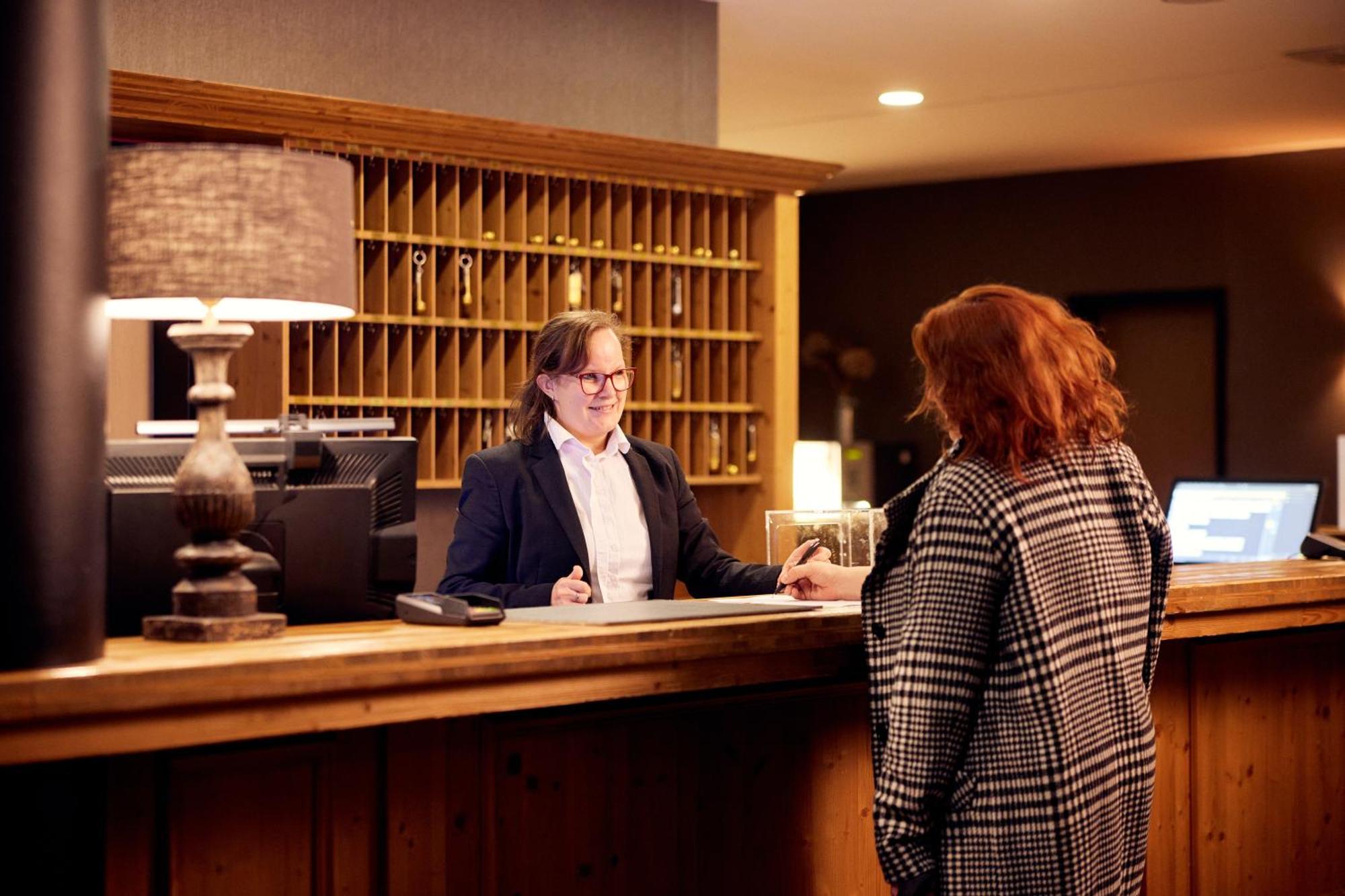 Hotel Hamburg-Wittenburg Van Der Valk מראה חיצוני תמונה