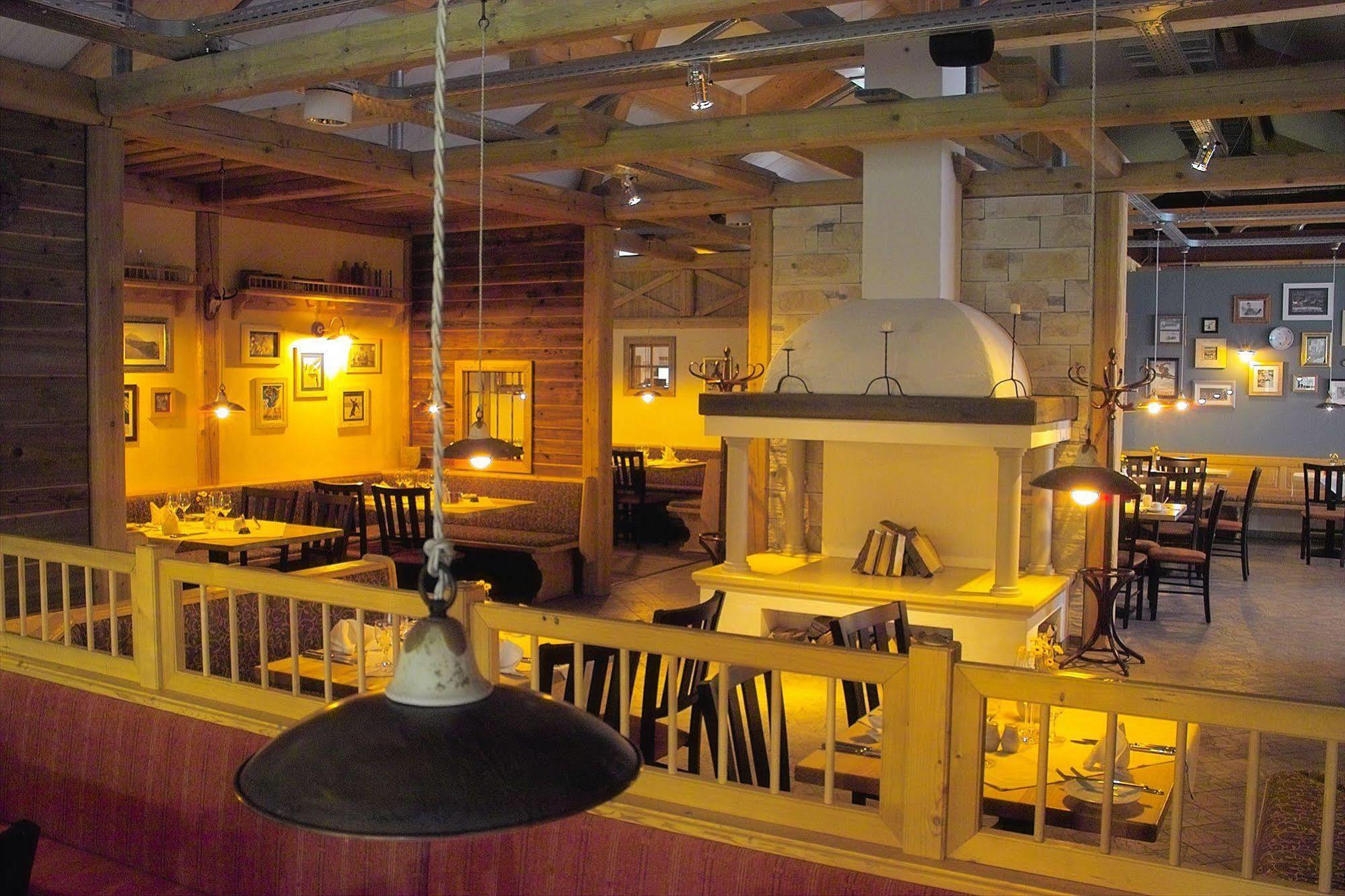 Hotel Hamburg-Wittenburg Van Der Valk מראה חיצוני תמונה